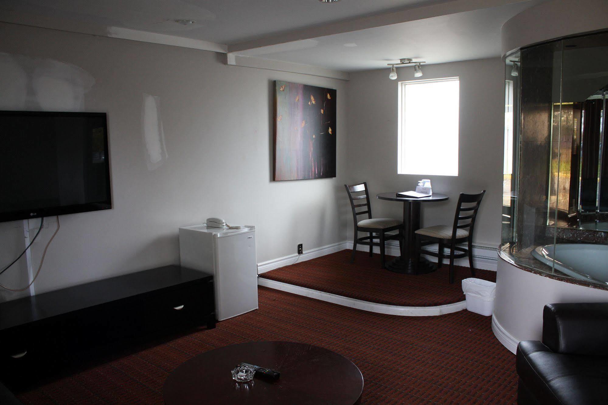 Grand Saint-hubert Motel Longueuil