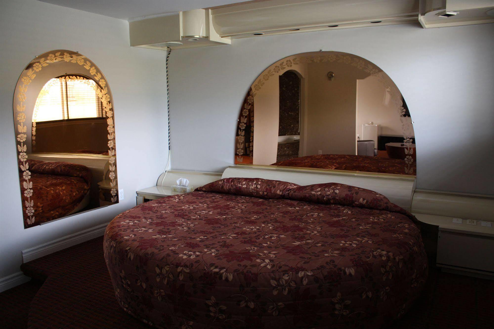 Grand Saint-hubert Motel 2*